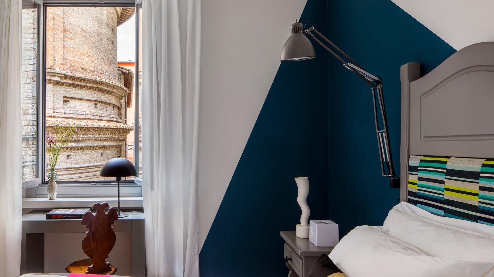 I colori di un affresco in 50 stanze